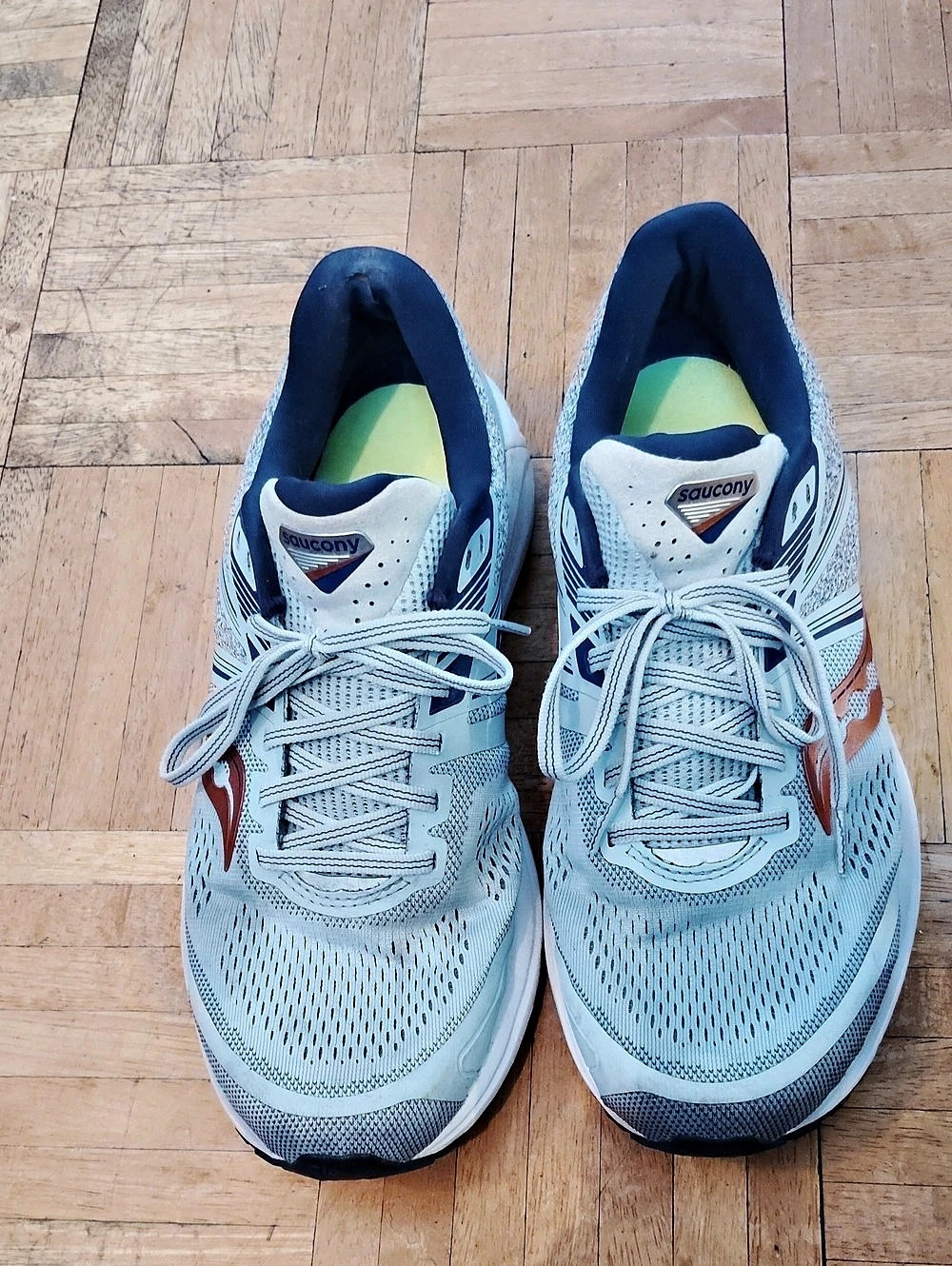 Saucony ProGrid Omni 9 Women's Athletic Shoes Blue & White